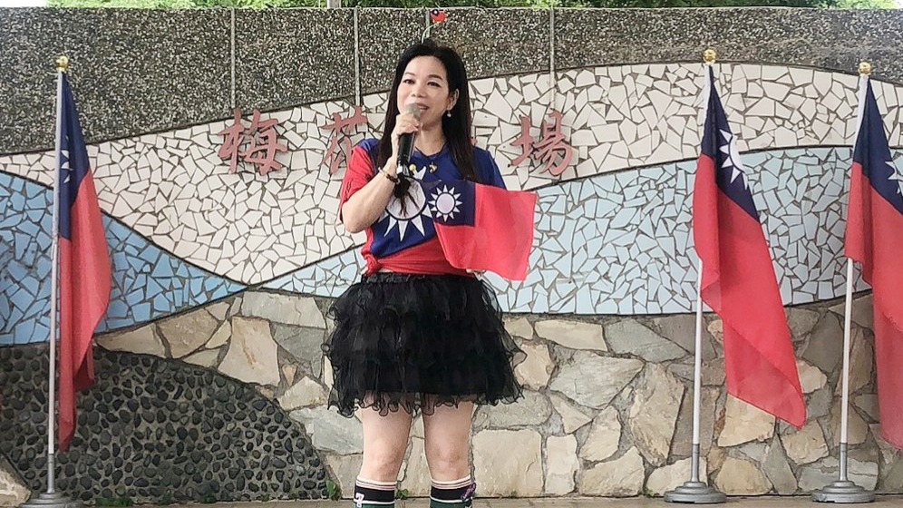 【陸光新城】每年雙十國慶升旗典禮 麗卿老師必會參加，已成為一種習慣與責任。