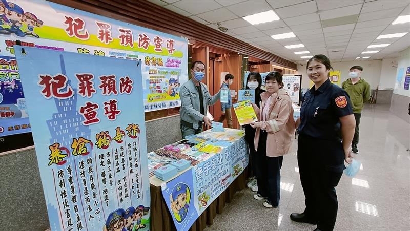 士林警前進中國文化大學！雙語座談會 外籍生安全顧牢牢 