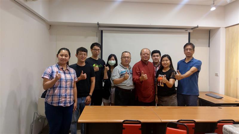 「全民整合行銷，攜手資深媒體人文字河老師，打造全民經營『自傳媒』行銷」