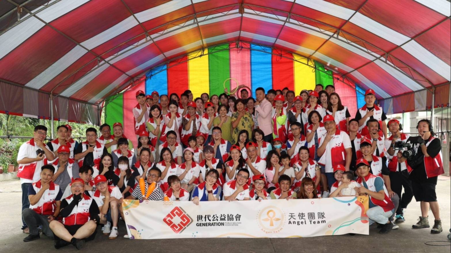 世代公益協會天使團隊公益活動 為嘉惠教養院長者帶來了溫暖和關懷