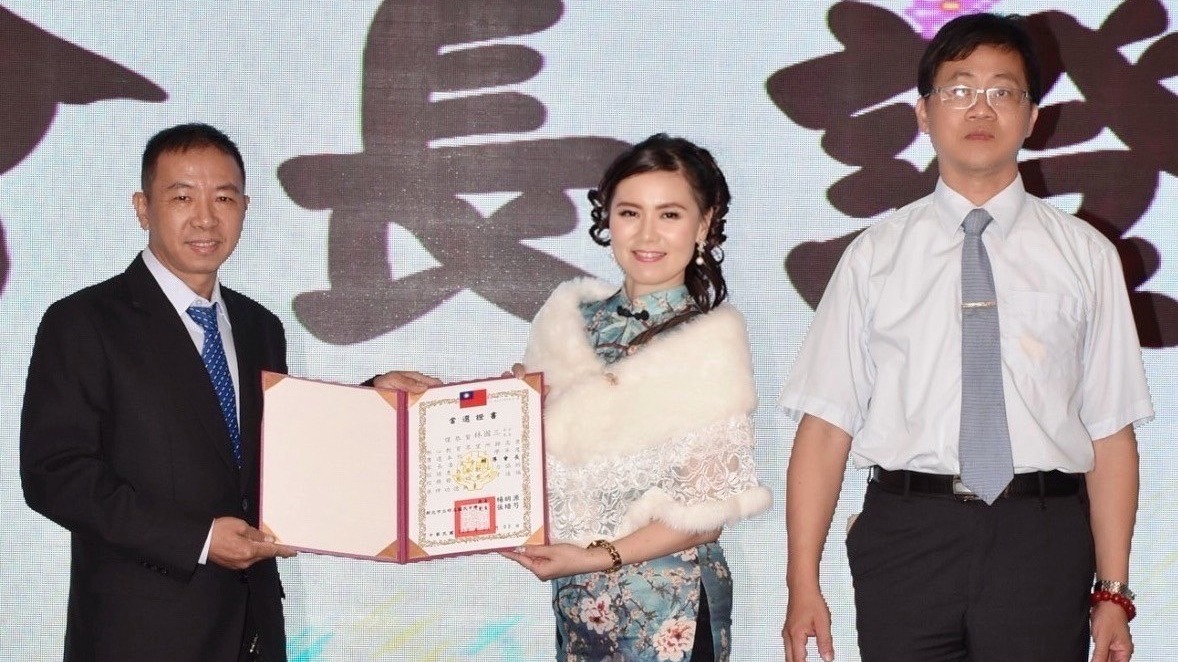 張蓓蓓優秀擔任三重明志國中家長會會長，做出了巨大貢獻