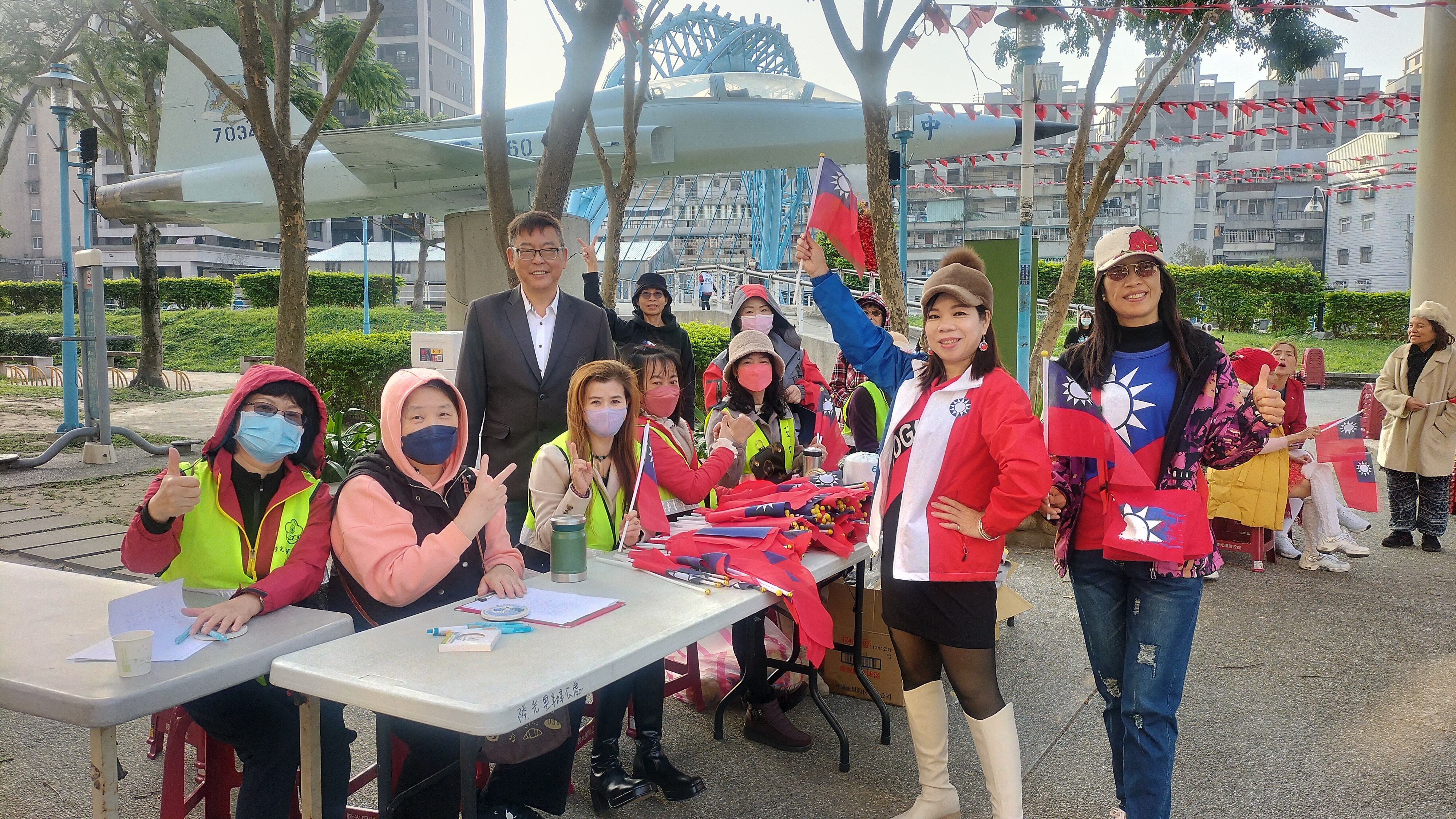 【陸光新城】333道美味佳餚，濃濃眷村味 告別2023 往事清零，元旦升旗典禮隆重登場