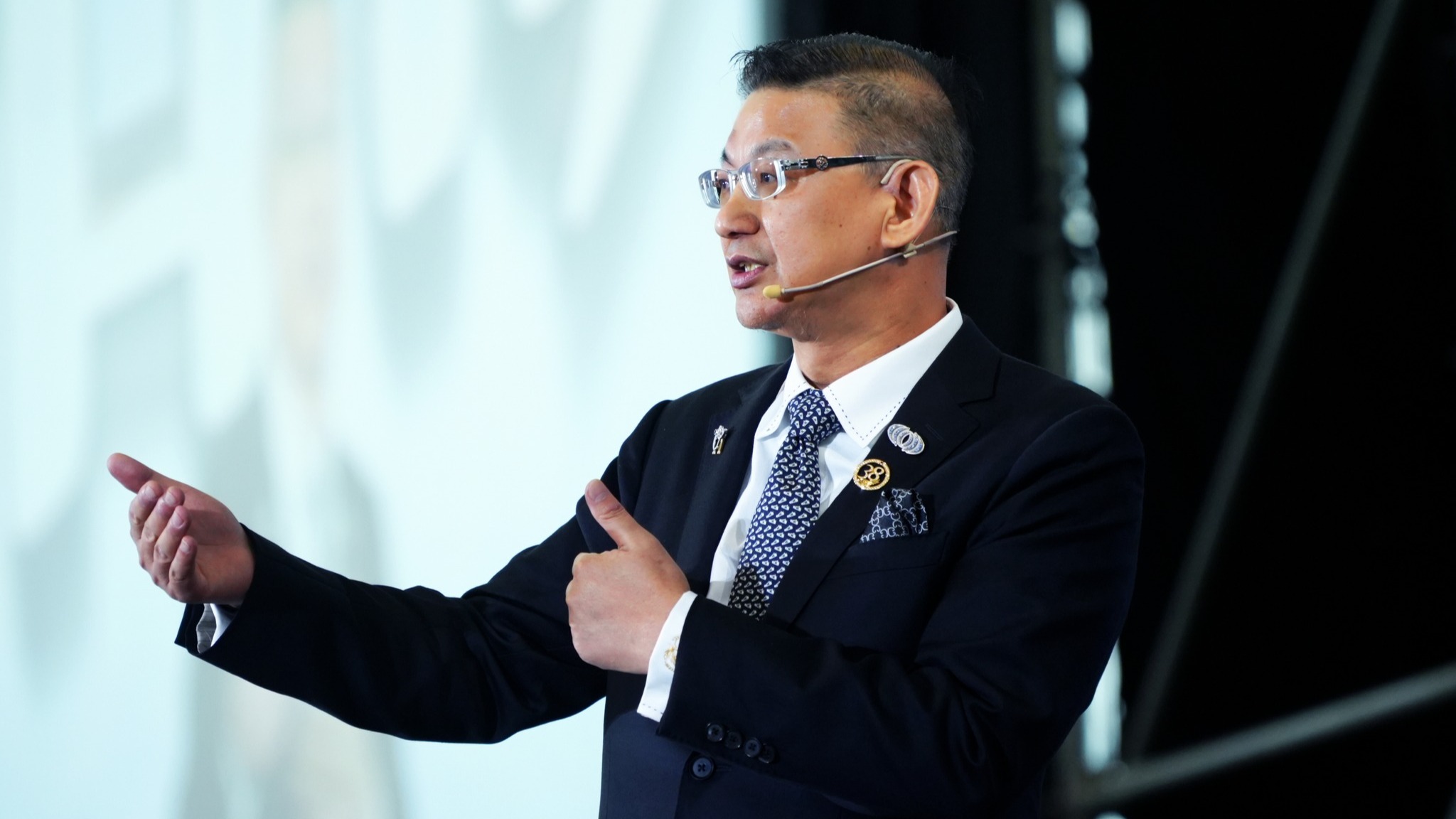 2024億萬富翁招商會於君悅酒店週週舉行，由亞洲十大名師 林金瑩主辦：共創全球健康財富新時代 /RIWAY38菁英團隊