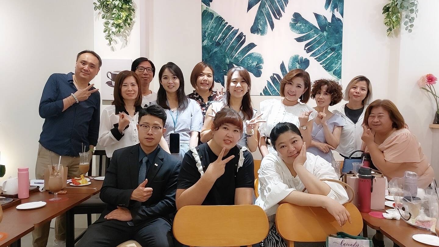 「踏入人脈寶庫：台南安平Stay Cafe舉辦精彩老闆人脈交流盛會」