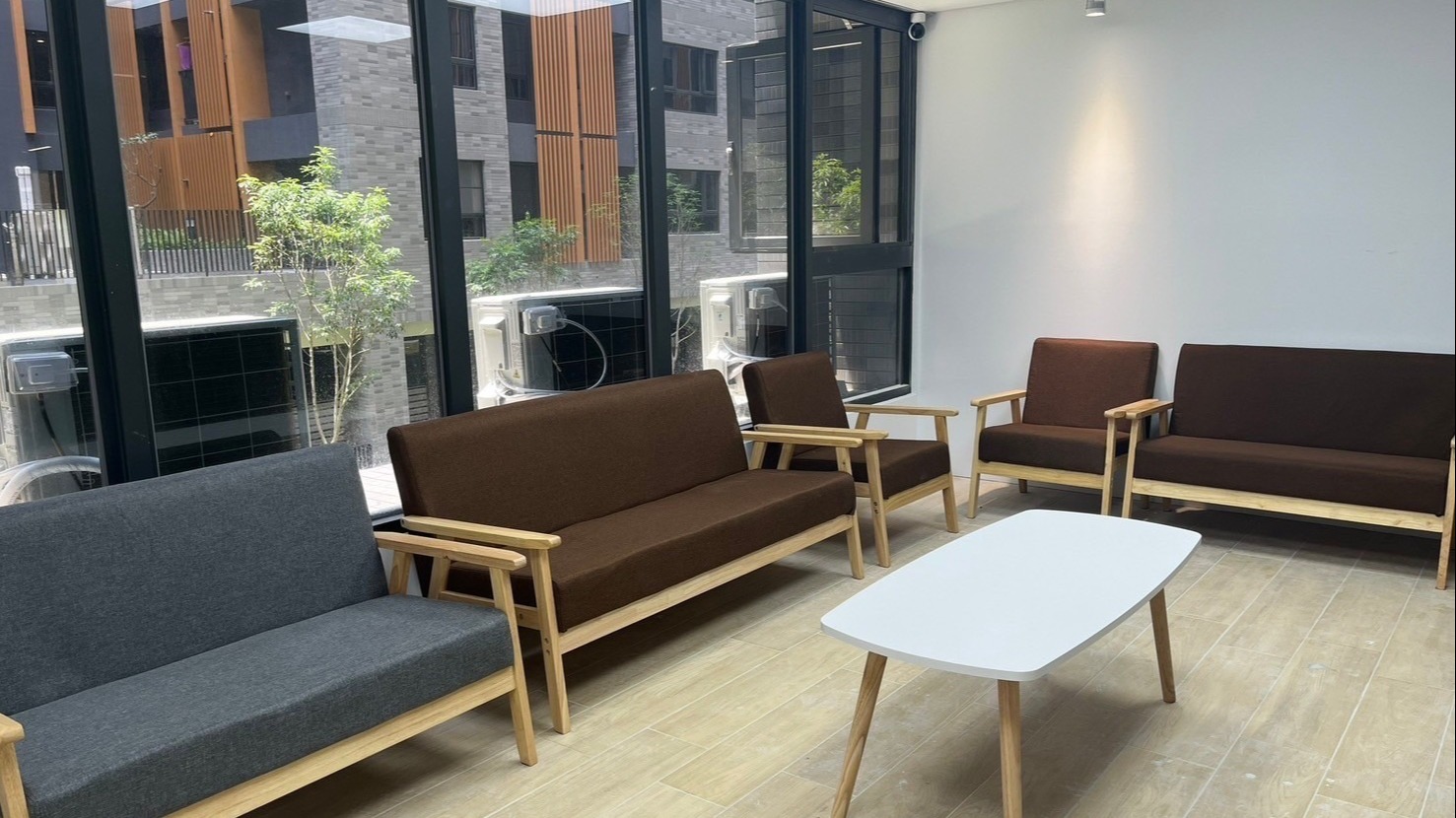 「沃茲新創空間 x Yoreh Cafe 精彩開幕！共享工作與休閒新體驗即將啟動」