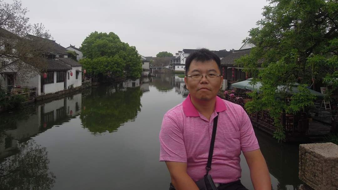 茶山宴・宴山茶：「阿圃身為當代茶藝推廣的幽默先鋒，為白茶文化代言的笑聲使者！」
