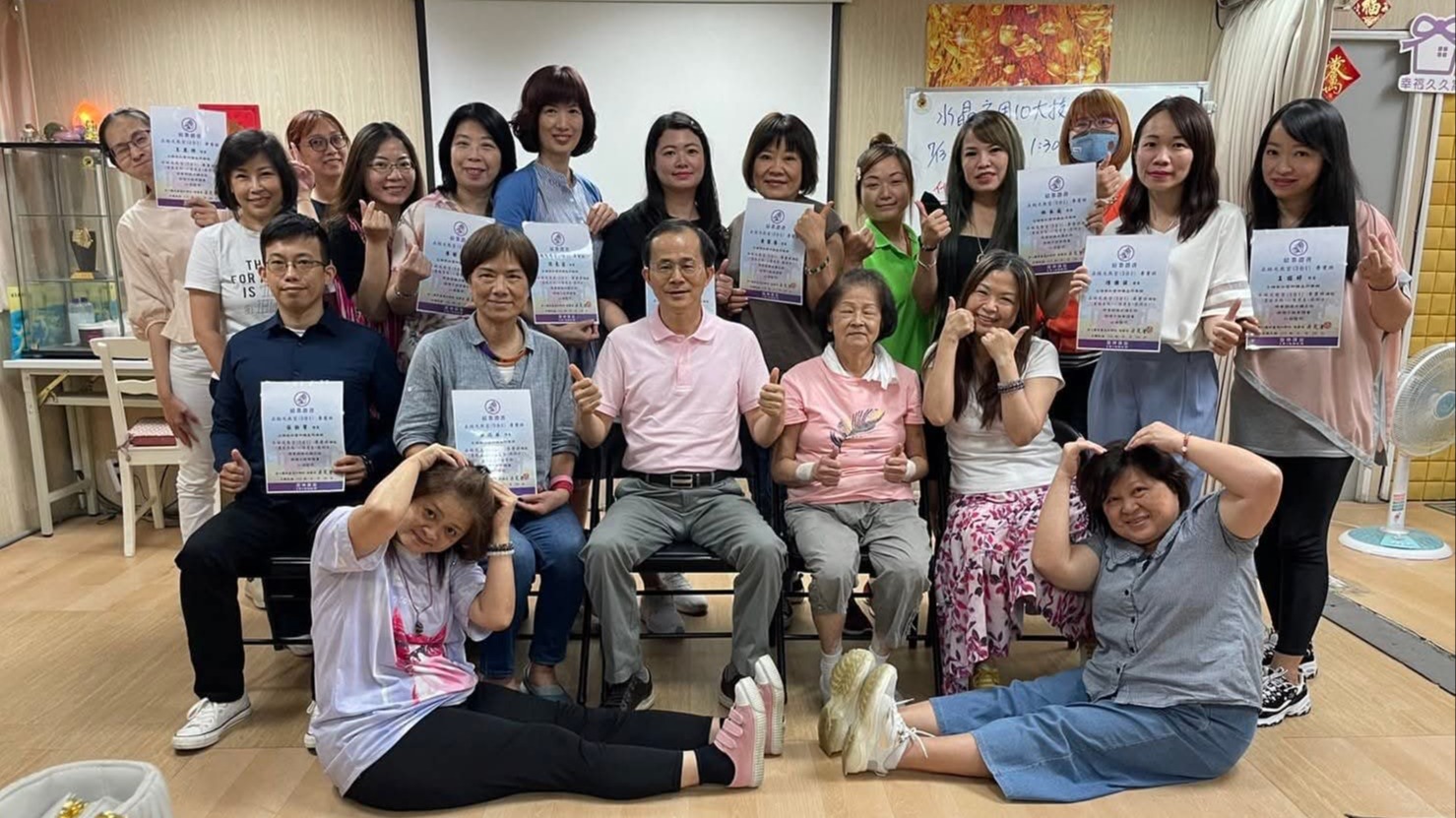 「雷神昇彩創客基地」與被譽為「身心靈能量界超跑」的梁茂淦老師，是台北西門町熱門的身心靈能量課程組合。