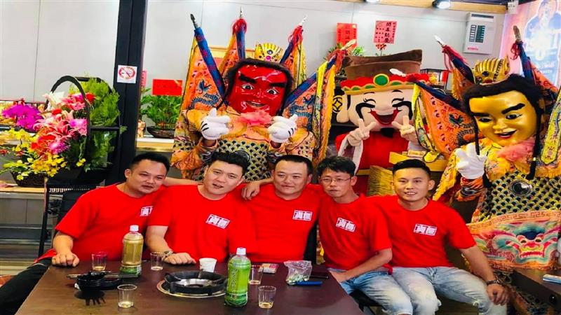 「貨櫃啤酒屋」中秋佳節起提供「愛心待用餐」 正向善能量創造愛和善的循環