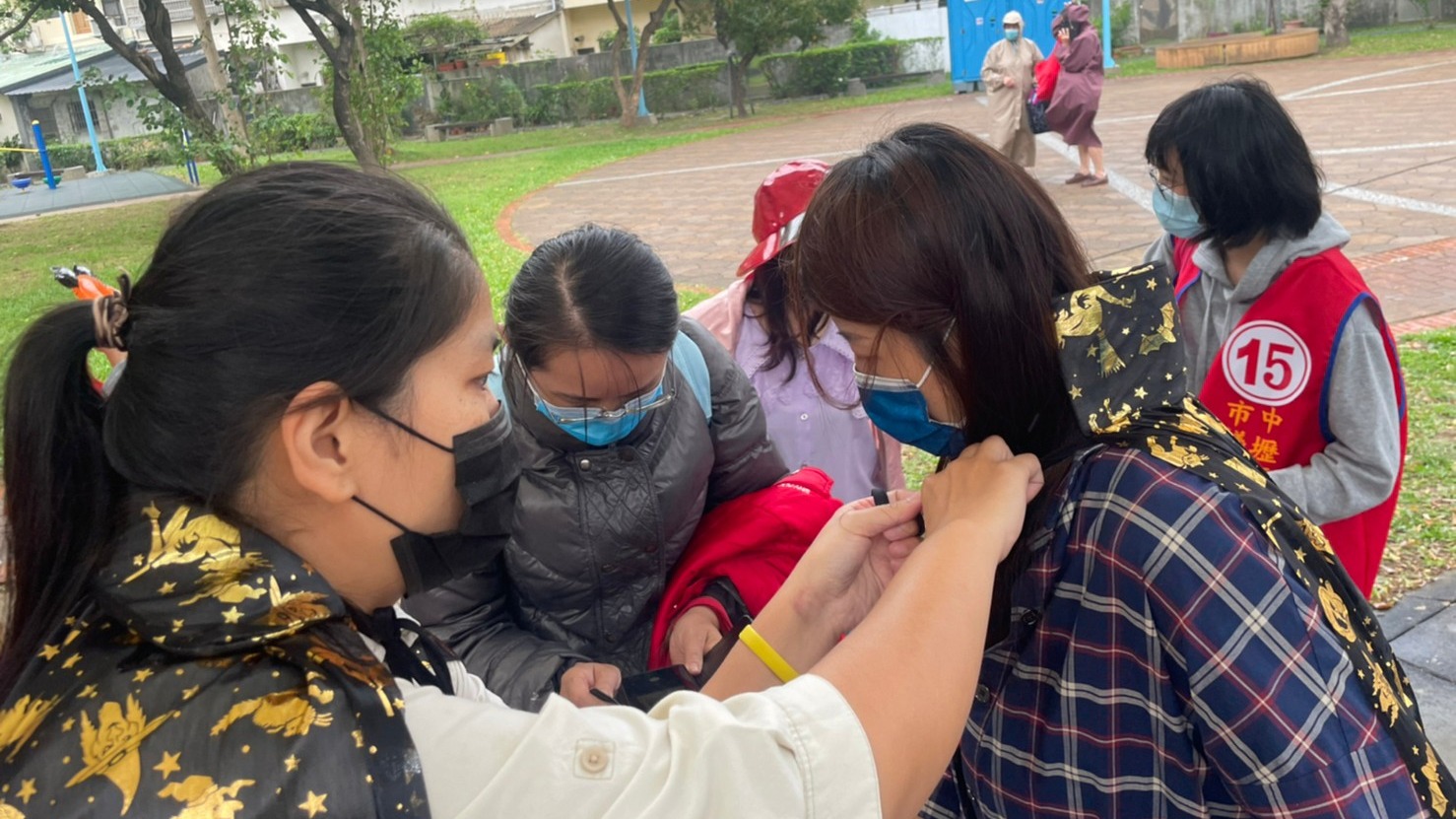  萬聖變裝派對 「積極女子大眼、邱珍玲」 