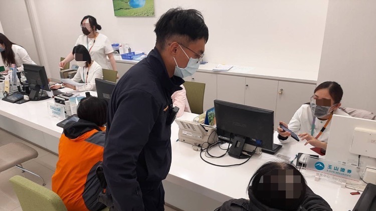 假堂哥伊拉克服役需要金援  南警極力勸說婦人阻詐30萬