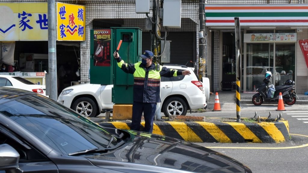 228連假旅遊車潮，潮警加強交通疏導勤務